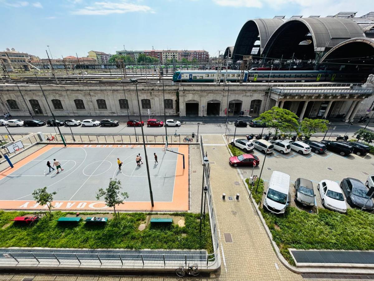 Elegance And Relax At 100mt From Station Milano